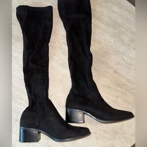 Women's Black Knee-High Boots